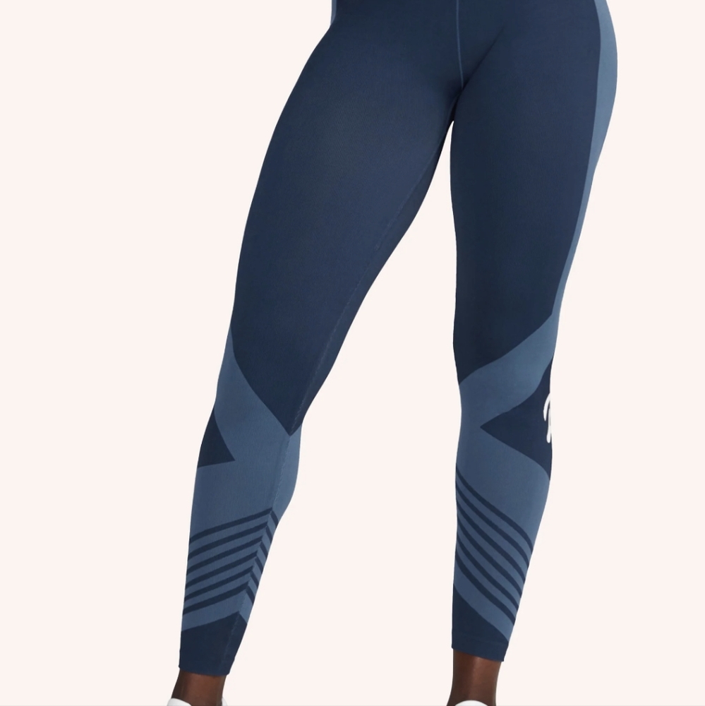 PELOTON Seamless Leggings size Small - Picture 3 of 9